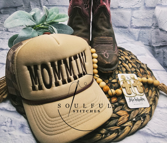 Mommin' Trucker Hat